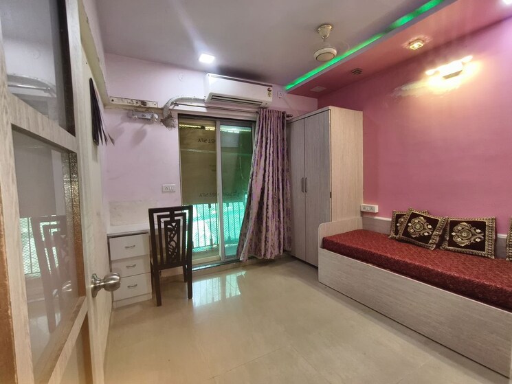 Living Room, vihang-valley-phase-2 2 Bedroom 905 Sq.Ft. Apartment In Kasarvadavali Thane 9759429