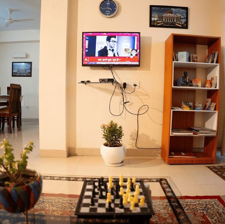 Living Room, gomti nagar Pg For Girls In Gomti Nagar 9759458