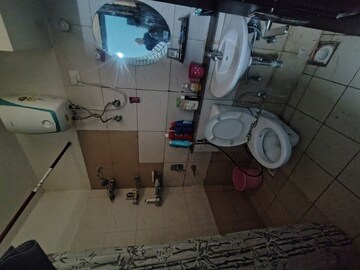 Master Bedroom in 3 BHK Apartment at Stellar Jeevan, Sector 1 Greater Noida – for Rent