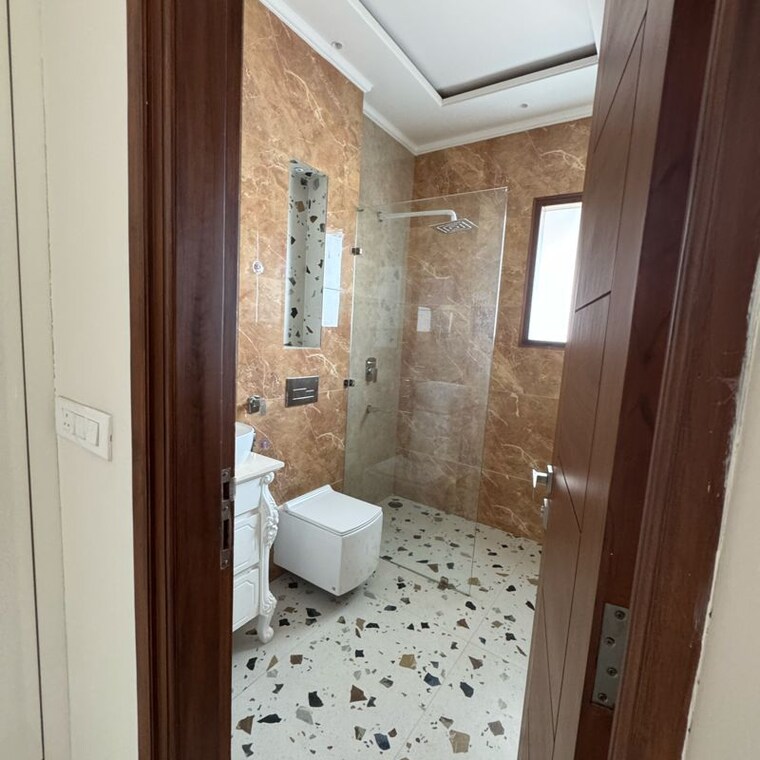 Bathroom, sector 9 panchkula 3 Bedroom 2100 Sq.Ft. Builder Floor In Sector 9 Panchkula Panchkula 9759466