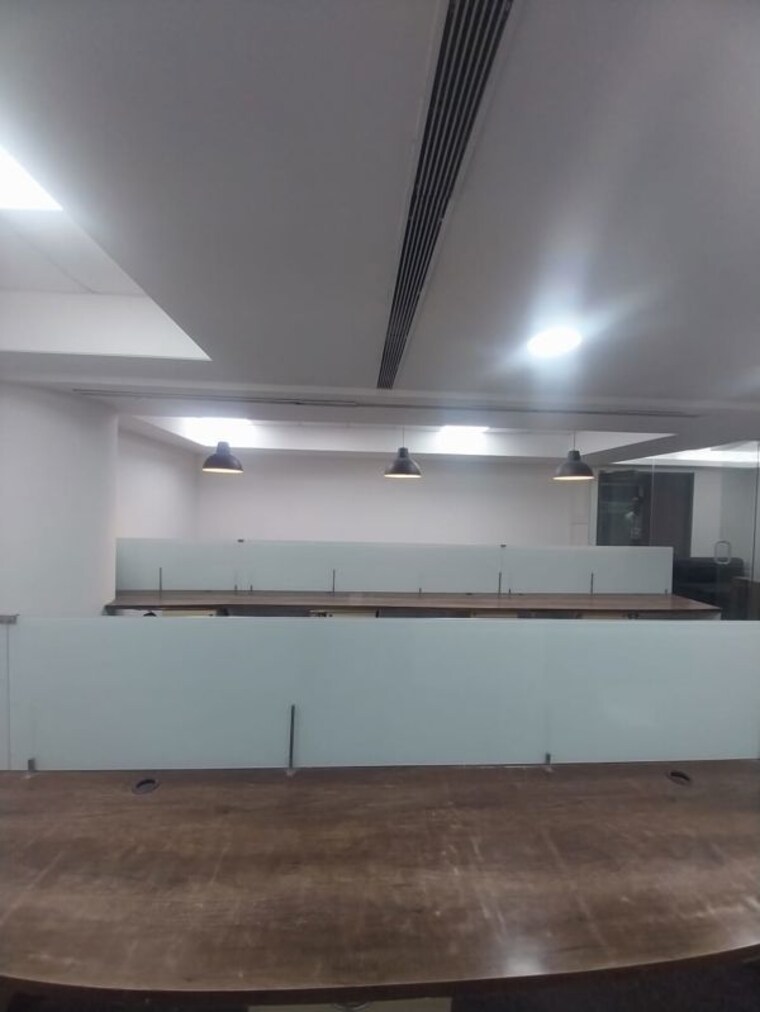 Room, chakala Commercial Office Space 1000 Sq.Ft. In Chakala Mumbai 9759355