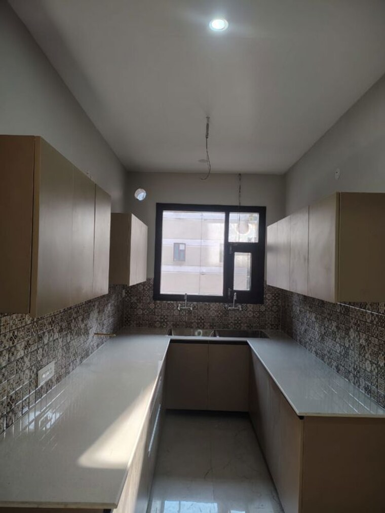 Kitchen, dhakoli 3 Bedroom 110 Sq.Yd. Builder Floor In Dhakoli Zirakpur 9759593