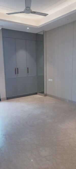 Room in 3 BHK Apartment at Ireo Skyon, Sector 60 – for Sale