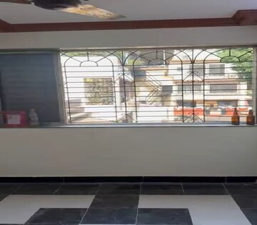 Living Room in 2 BHK Apartment at Sion East – for Rent