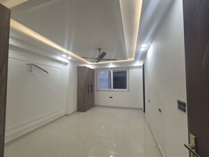 Room in 3 BHK Builder Floor at Chattarpur – for Rent