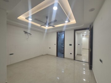 3 BHK Builder Floor For Rent in Chattarpur