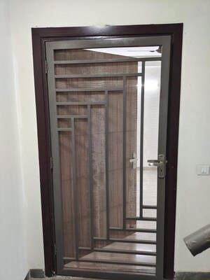 Room in 3 BHK Builder Floor at Puri Aman Vilas, Sector 89 – for Rent