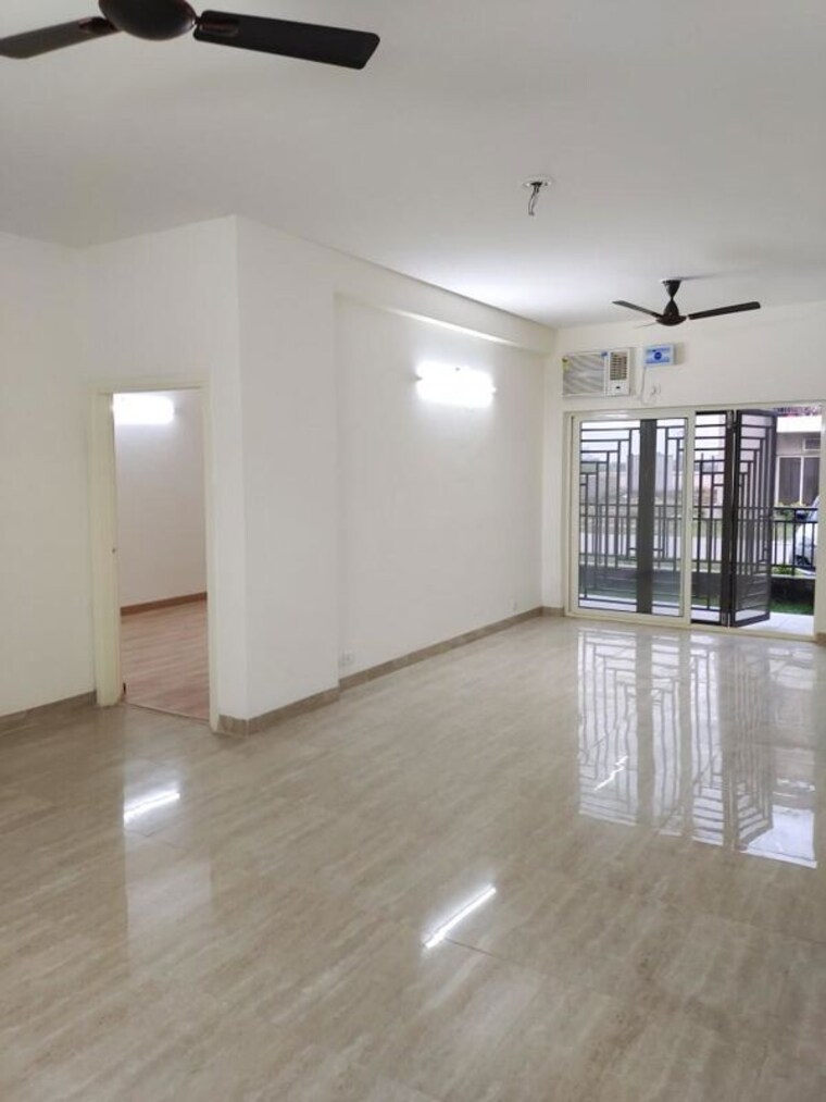 Room, puri-aman-vilas 3 Bedroom 1800 Sq.Ft. Builder Floor In Sector 89 Faridabad 9759587