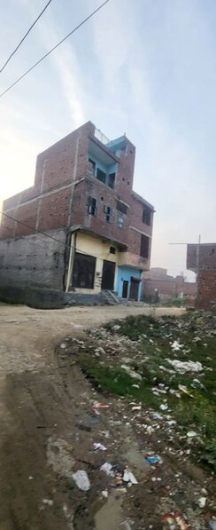 Plot For Sale in Dlf Ankur Vihar