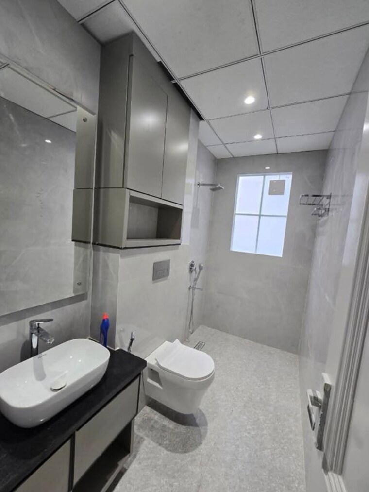 Bathroom, saket 2 Bedroom 900 Sq.Ft. Apartment In Saket Delhi 9759651
