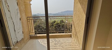 Furnished Amenities in 3 BHK Apartment at Hiranandani Fortune City, New Panvel – for Sale