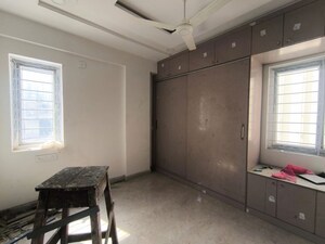 Room in 2 BHK Apartment at Narsingi – for Rent