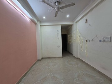 1.5 BHK Builder Floor For Rent in Chattarpur