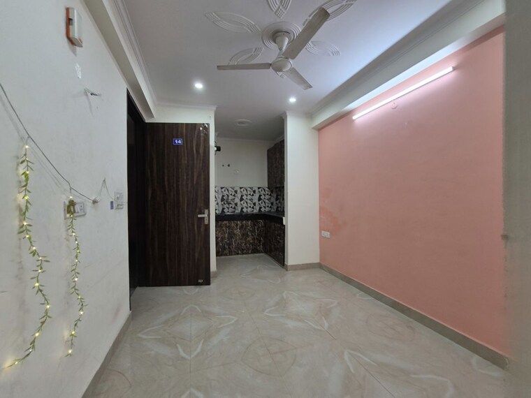 Room, chattarpur 1.5 Bedroom 450 Sq.Ft. Builder Floor In Chattarpur Delhi 9759691