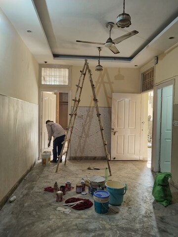 Gym in 2 BHK Apartment at Ashoka Enclave 3, Sector 35 – for Rent