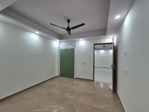 Room in 2 BHK Builder Floor at Palm Residency Chhatarpur, Chattarpur – for Rent