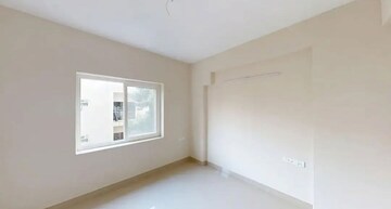 Room in 3 BHK Apartment at SJR Hamilton Homes, Off Sarjapur Road – for Sale