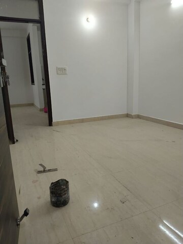 Room in 2 BHK Builder Floor at Neb Sarai – for Rent