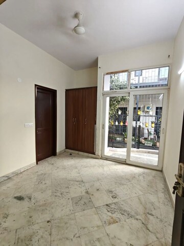 Room in 6+ BHK Independent House at Ansal Sushant Lok I, Sector 43 – for Sale