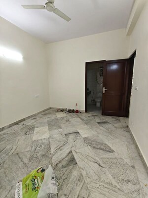 Room in 6+ BHK Independent House at Ansal Sushant Lok I, Sector 43 – for Sale