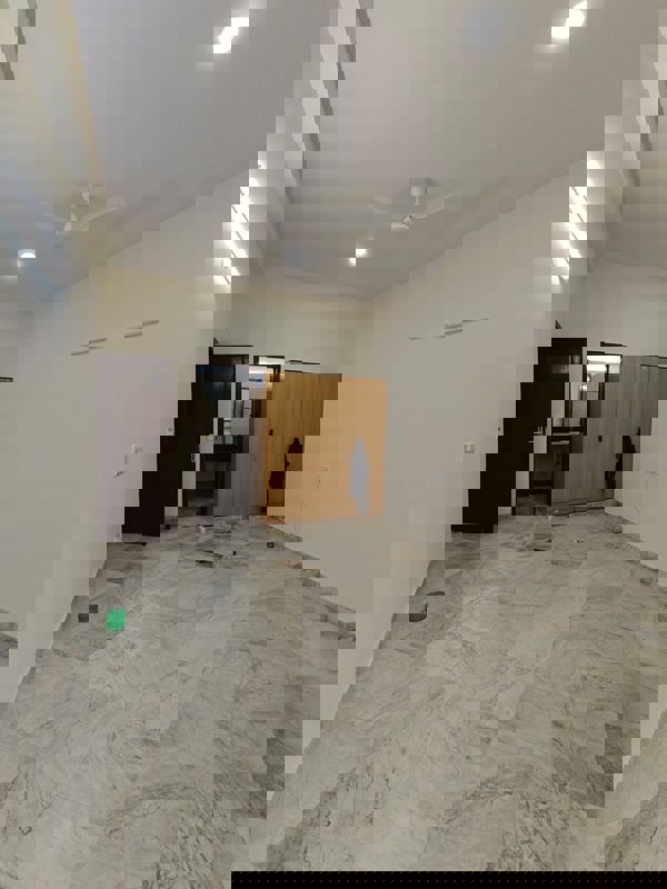 6+ BHK + Servant Room Independent House For Sale in Ansal Sushant Lok I