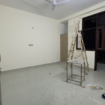 Room in 2 BHK Builder Floor at Chattarpur – for Rent