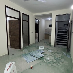 Room in 2 BHK Builder Floor at Chattarpur – for Rent