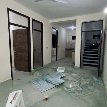 Room in 2 BHK Builder Floor at Chattarpur – for Rent