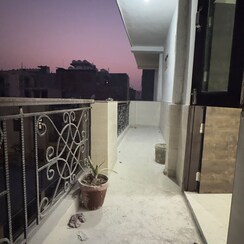 2 BHK + Servant Room Builder Floor For Rent in Chattarpur