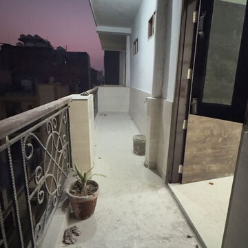 Team Area in 2 BHK Builder Floor at Chattarpur – for Rent