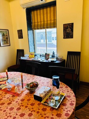  4 BHK Apartment at Metro House Colaba, Colaba – for Sale