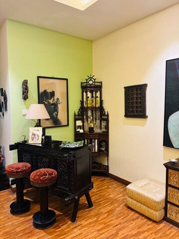 Furnished Amenities in 4 BHK Apartment at Metro House Colaba, Colaba – for Sale