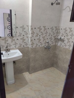 Bedroom in 2 BHK Builder Floor at Neb Sarai – for Rent