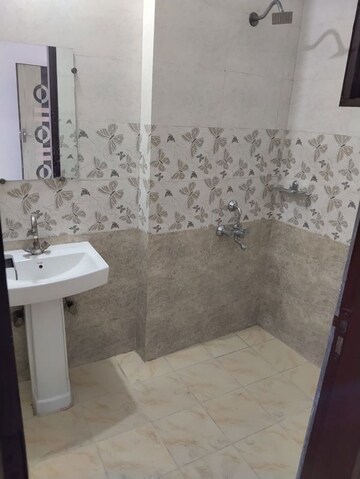 Bedroom in 2 BHK Builder Floor at Neb Sarai – for Rent