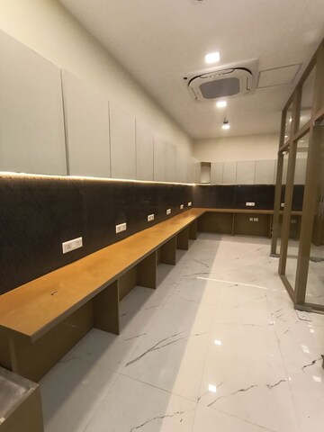  Office Space For Rent in Mani Casadona, New Town