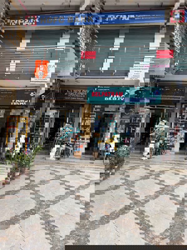 Retail Shop For Rent in Paramount City Square