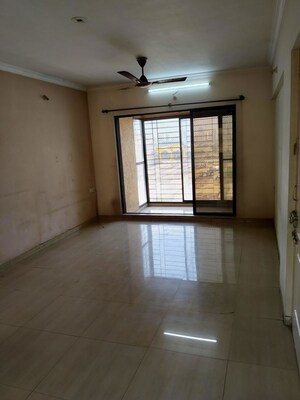 Room in 3 BHK Apartment at Kesar Gardens, Kharghar – for Rent