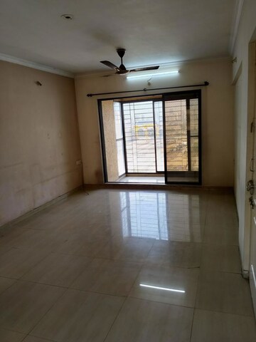 Room in 3 BHK Apartment at Kesar Gardens, Kharghar – for Rent