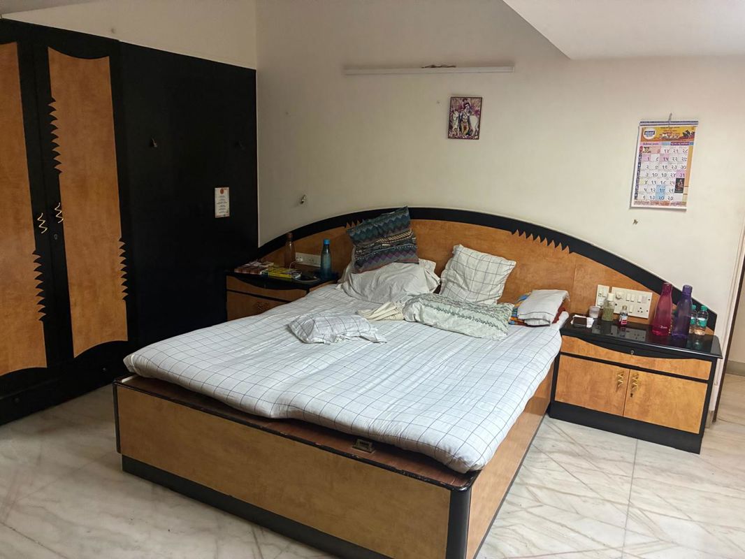 6+ BHK + Pooja Room,Servant Room,Study Room,Store Room Villa For Sale in Juhu Scheme