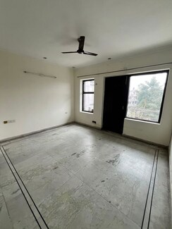 2 BHK Builder Floor For Rent in Sector 39