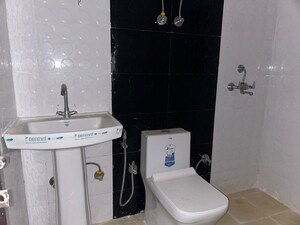 Bathroom in 3 BHK Apartment at Gardenia Gateway, Sector 75 – for Sale