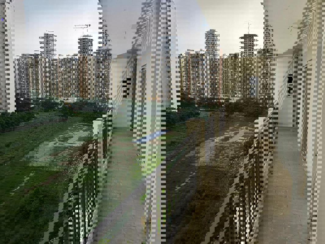 3 BHK + Pooja Room,Servant Room,Study Room,Extra Room Apartment For Sale in Gardenia Gateway