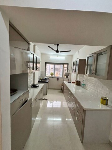Kitchen in 3 BHK Independent House at Dlf Phase ii – for Sale