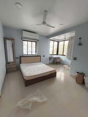 Living Room in 3 BHK Apartment at Sneh CHS Santacruz, Santacruz West – for Rent