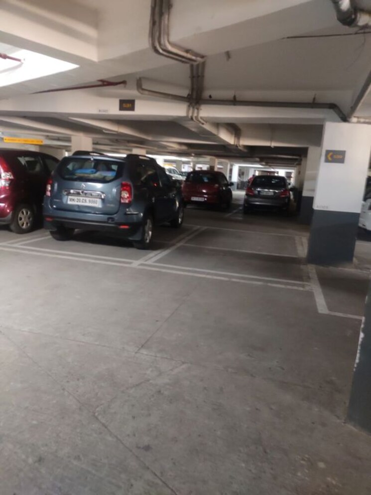  Parking, godrej-central 2 Bedroom 754 Sq.Ft. Apartment In Chembur Mumbai 9760031