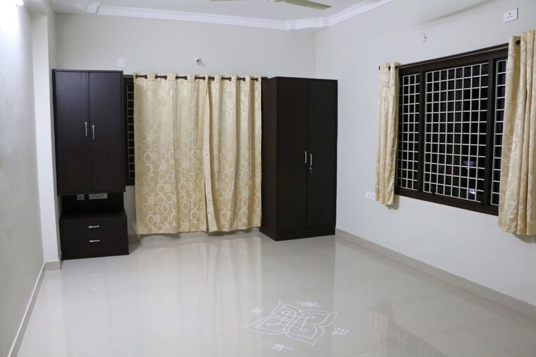 Bedroom, hi tech city 3 Bedroom 2000 Sq.Ft. Apartment In Hi Tech City Hyderabad 9760050