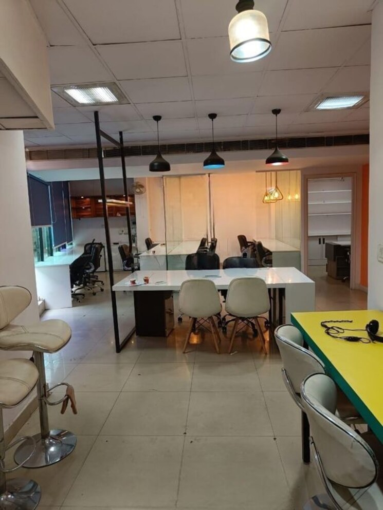 Team Area, senapati bapat road Commercial Office Space 4600 Sq.Ft. In Senapati Bapat Road Pune 9760034