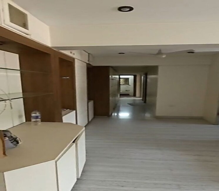 Room, dadar west 2 Bedroom 950 Sq.Ft. Apartment In Dadar West Mumbai 9760132