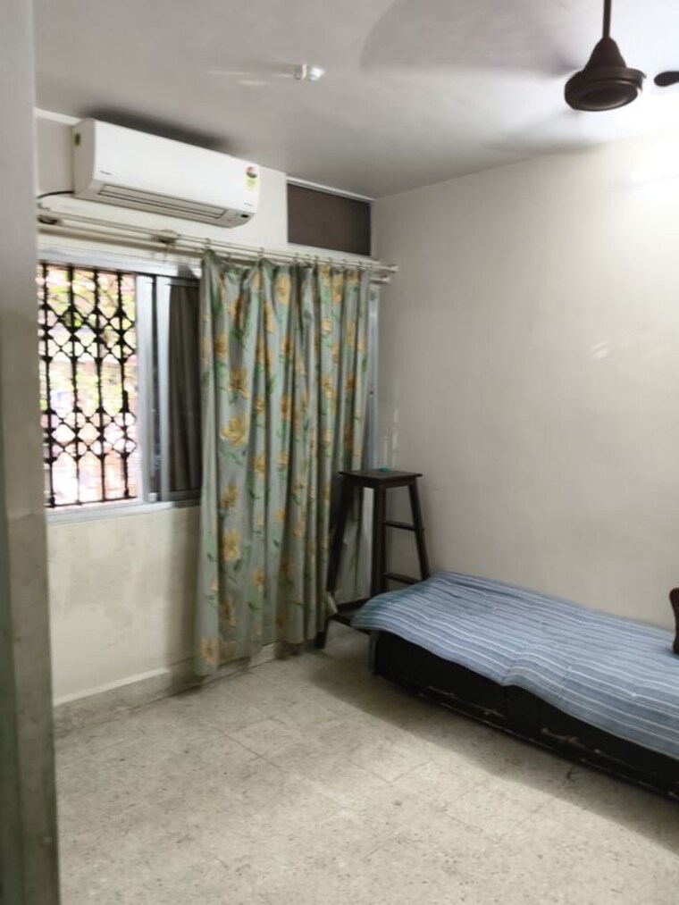 Bedroom, vile parle east 1 Bedroom 350 Sq.Ft. Apartment In Vile Parle East Mumbai 9760182