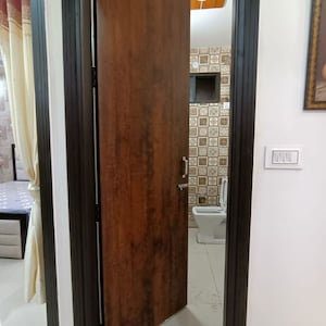 Building Lobby in 3 BHK Builder Floor at Mansa Ram Park – for Sale